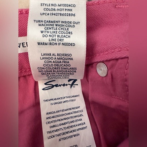 Women’s Seven7 Hot Pink Denim 5” Fray Hem Weekend Short, size 6 - Picture 8 of 8